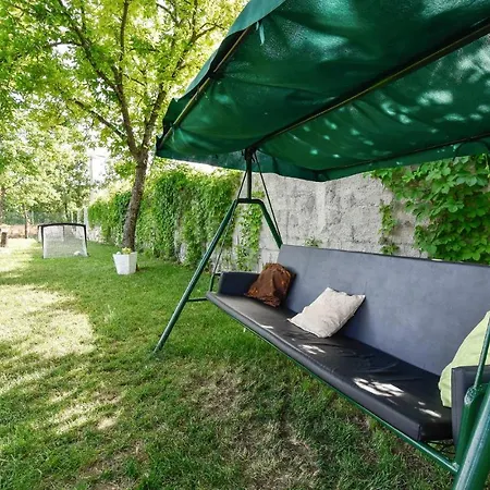 Holiday home Amazing In With Wifi *
