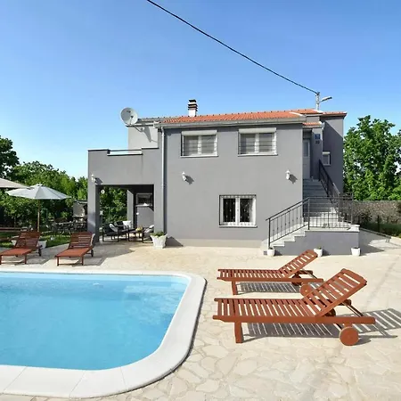 Сasa de vacaciones Amazing In With Wifi Turjaci